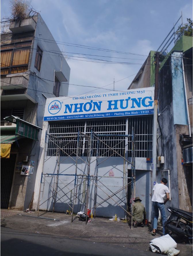 Bảng Hiệu Alu Chữ Mica Không Đèn – Giải Pháp Tối Ưu Chi Phí Cho Doanh Nghiệp 2