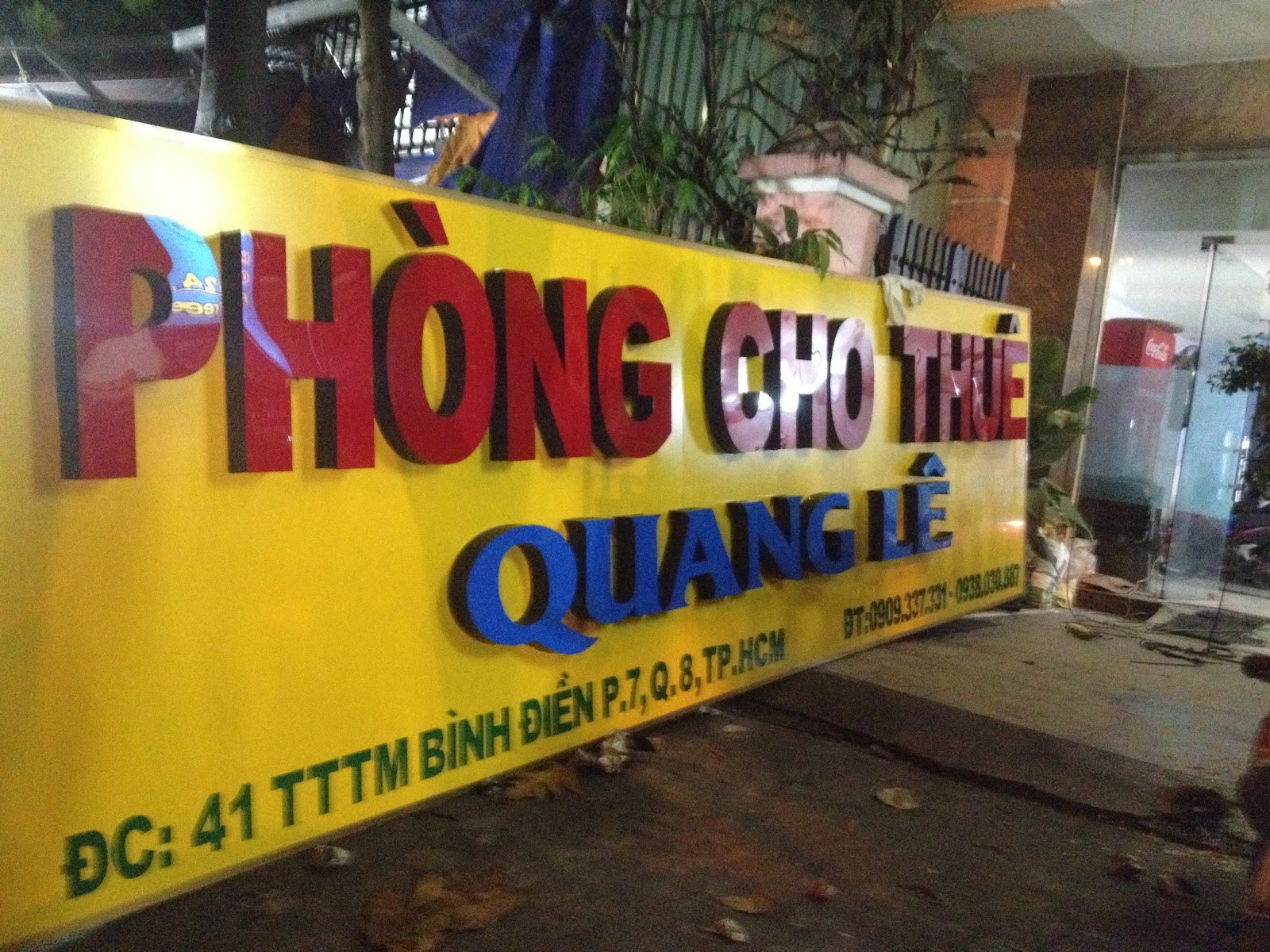 Bảng hiệu alu, nội dung chữ mica có đèn sáng mặt. 2
