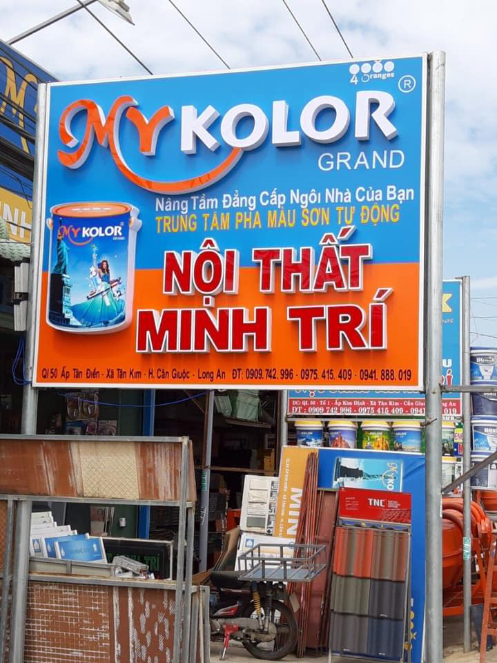 Bảng hiệu alu, nội dung chữ mica nổi khối không đèn, có đèn pha. 2