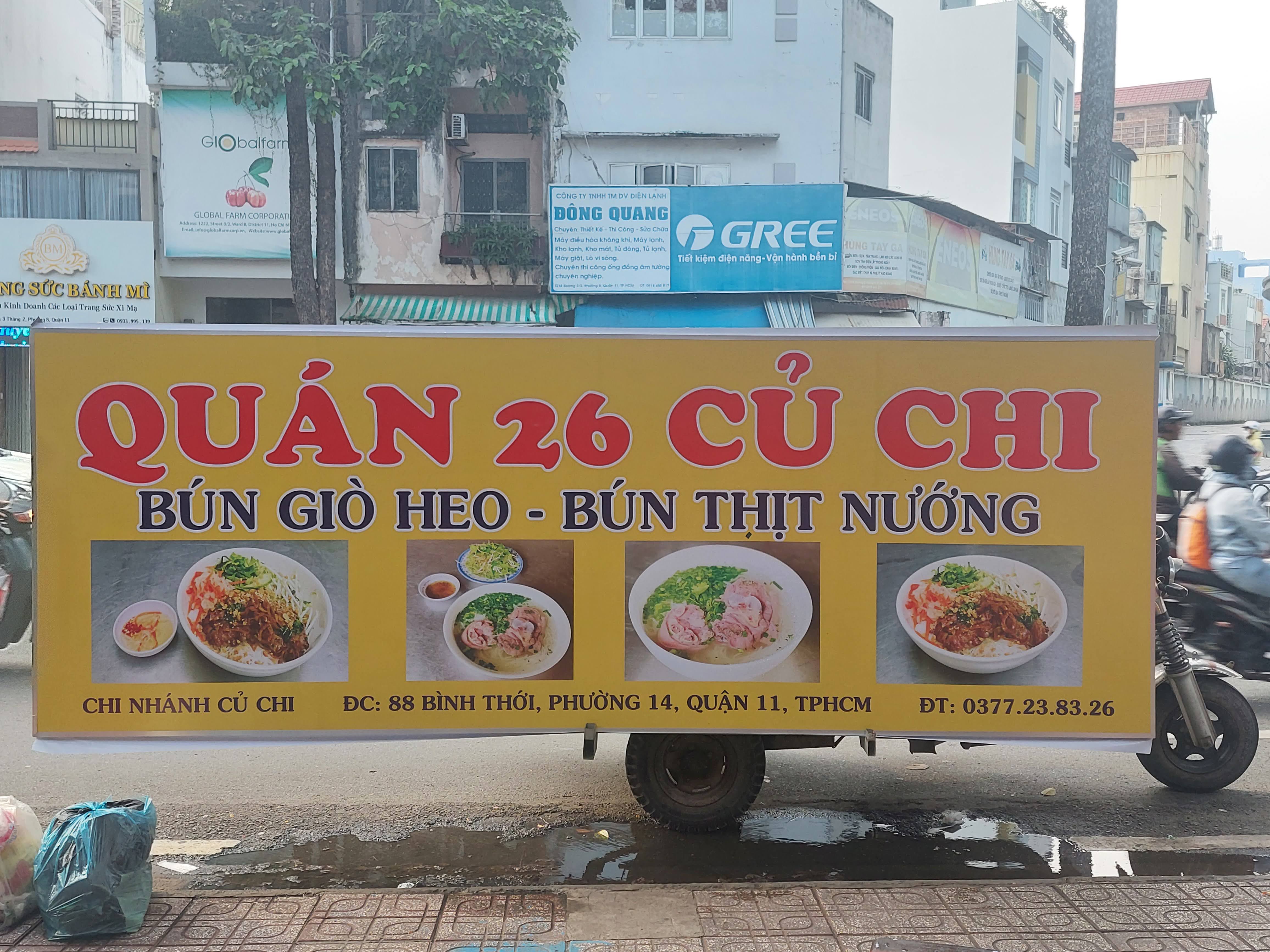 Bảng hiệu bạt hiflex lắp đèn pha 2