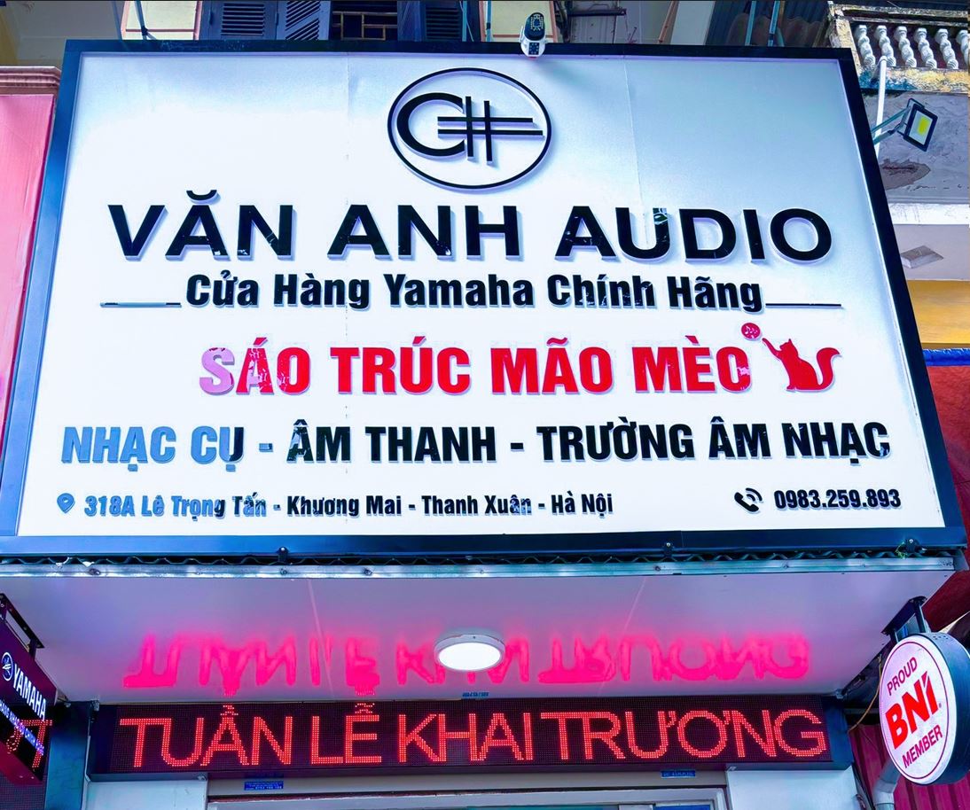 bảng hiệu cửa hàng âm nhạc nền alu đèn mica đẹp