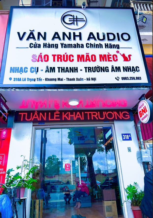 bảng hiệu cửa hàng âm nhạc nền alu đèn mica đẹp 2