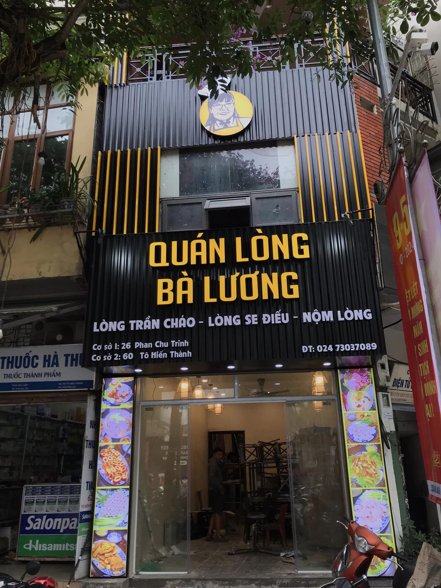 Bảng hiệu nền tôn dập 3d 2
