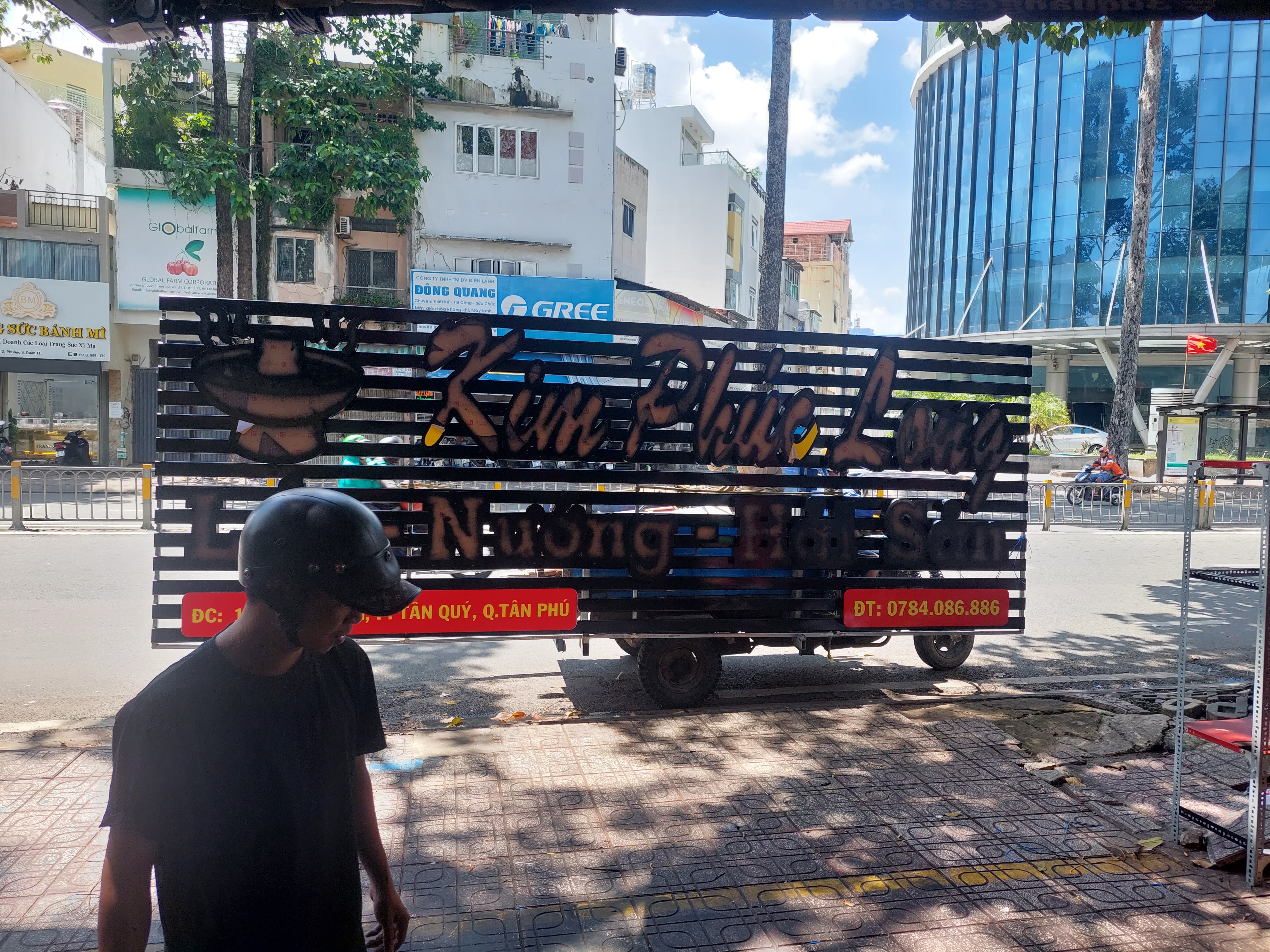 Bảng hiệu thanh lam, chữ mica có đèn 2