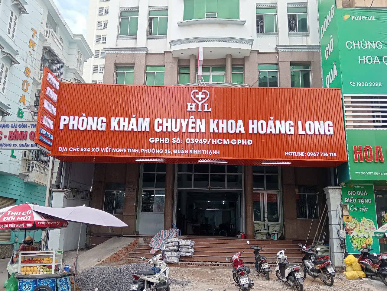 Bảng Quảng Cáo Thanh Nhựa Giả Gỗ – Chữ Mica Nổi Bật 2