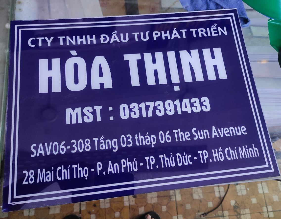 Bảng tên mica nội dung dán decal