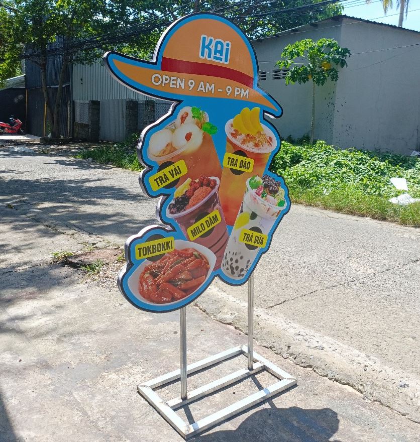 biển hiệu mô hình có chân đứng không đèn giá rẻ