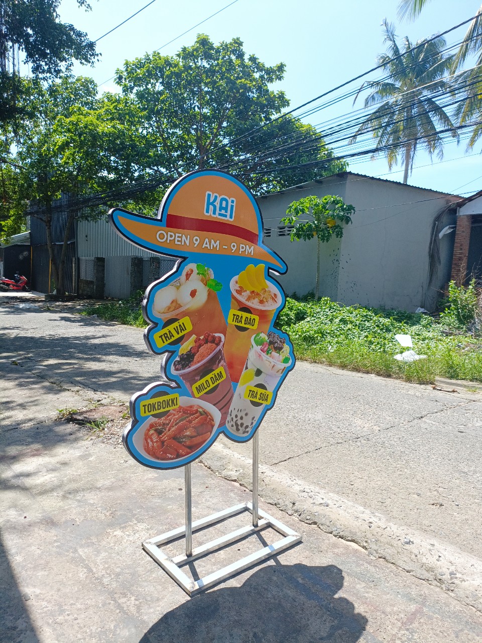 biển hiệu mô hình có chân đứng không đèn giá rẻ 2