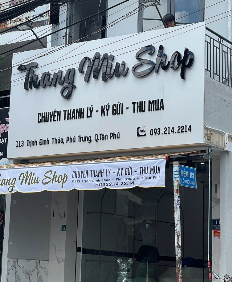 biển hiệu shop thời trang, chữ mica không đèn giá bình dân 2