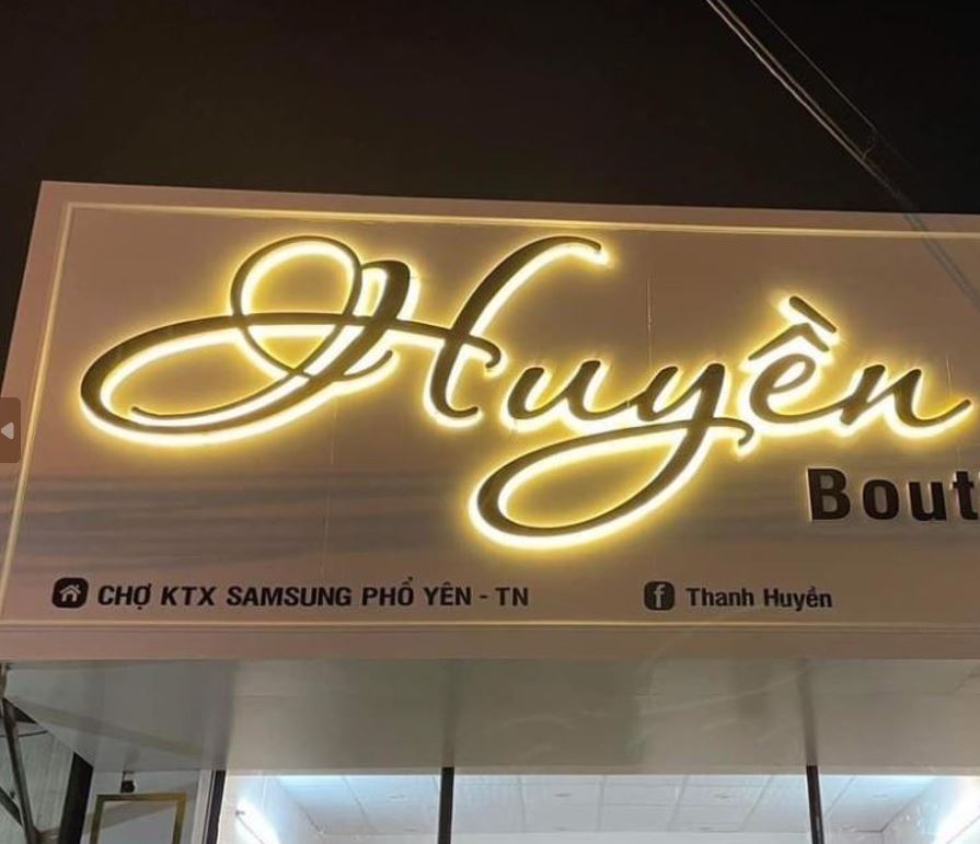 Chữ alu đèn led sáng chân