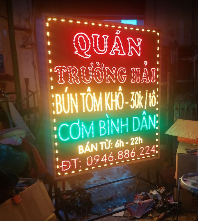 Gia Công Hộp Đèn LED Ruồi Quán Ăn – Nổi Bật, Giá Tốt, Giao Nhanh