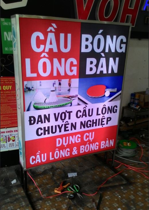 Hộp đèn bạt có chân giá rẻ