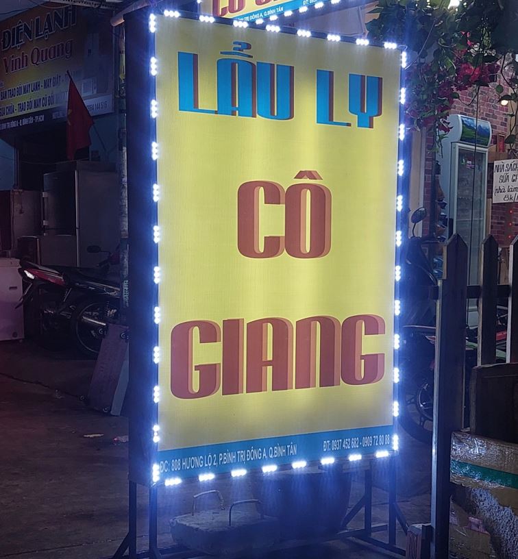 hộp đèn bạt đứng 2 mặt  có viền led giá rẻ