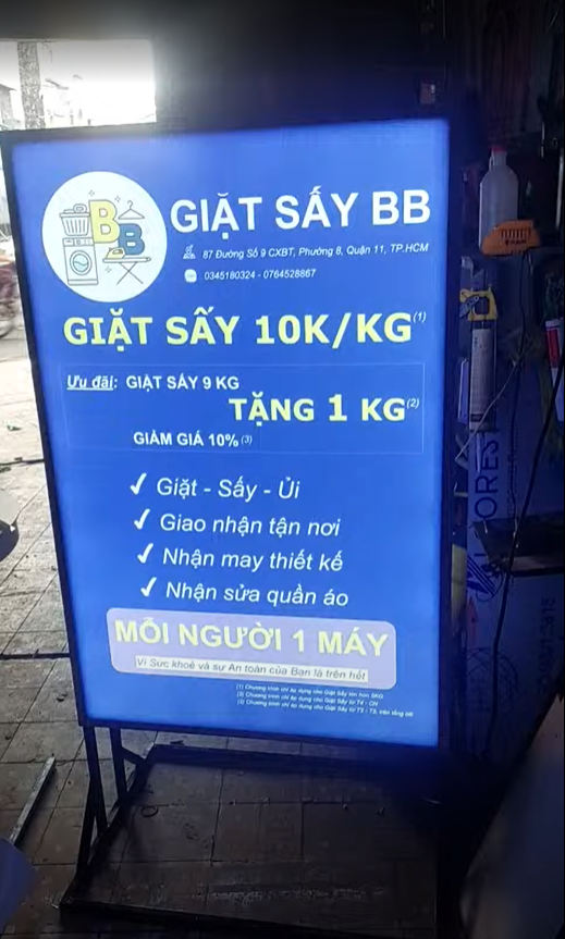 Hộp Đèn LED Mặt Mica Dán Decal Có Chân Đứng – Giải Pháp Quảng Cáo Hiện Đại, Tiết Kiệm 3
