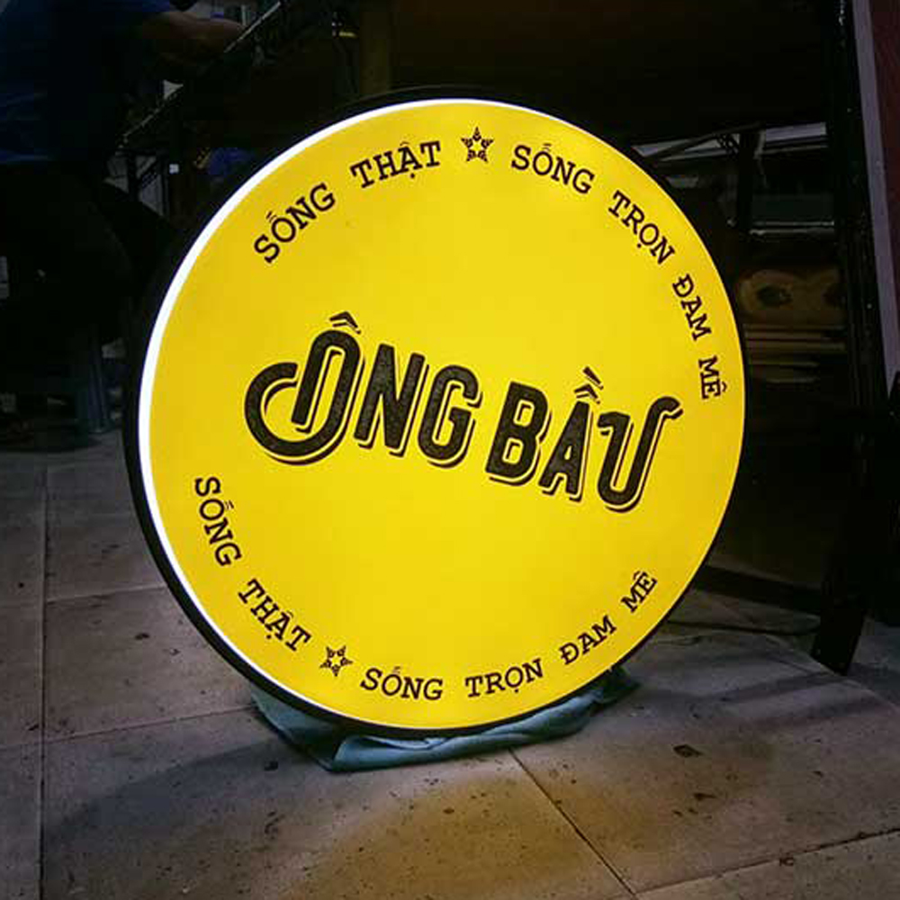 hộp đèn vẫy tròn mica hút nổi, nội dung dán decal, đơn giản giá rẻ 2