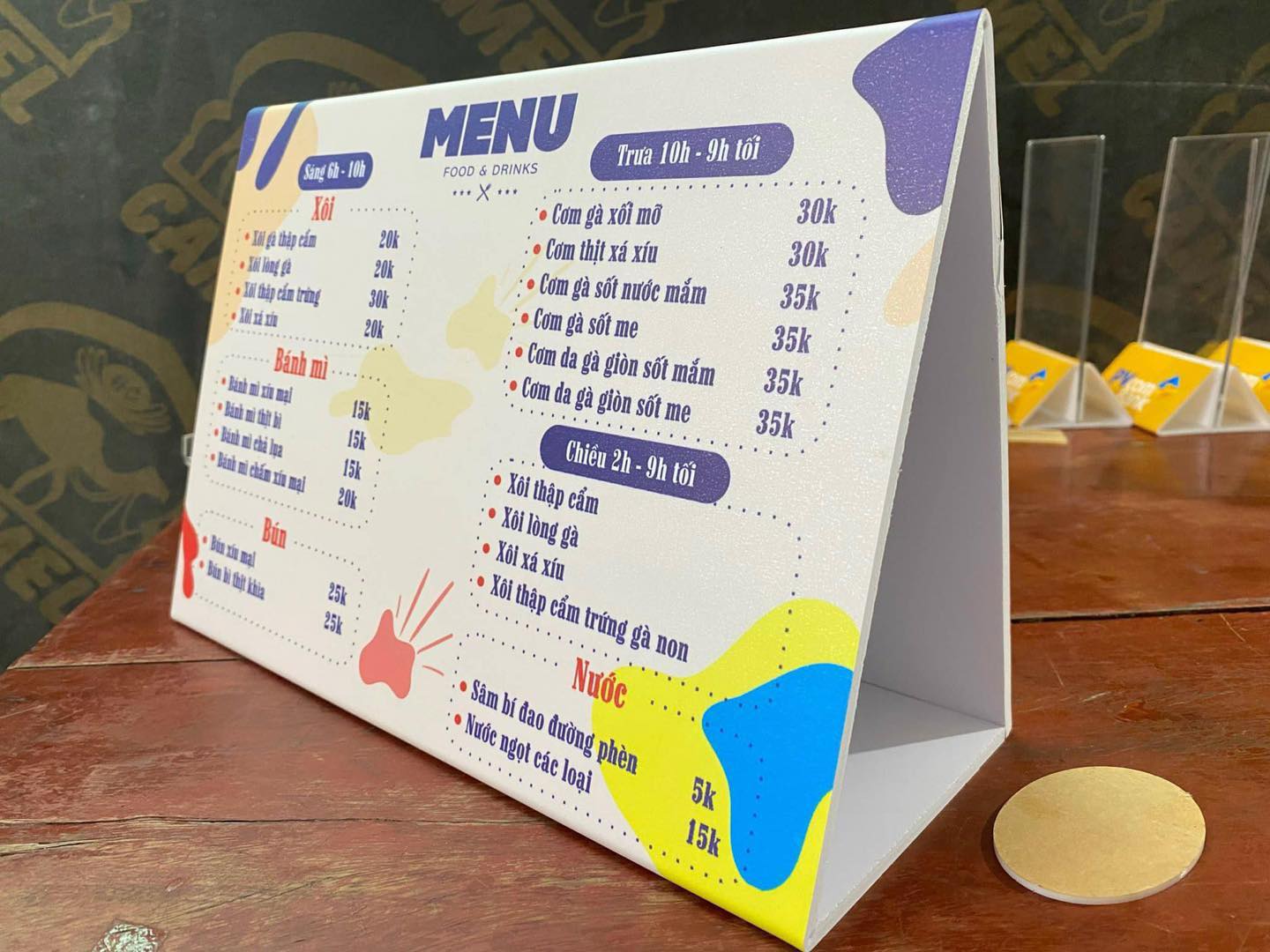 menu để bàn nội dung in decal dán lên nền foamex 3ly 2